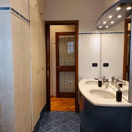 Apartment Lungarno 32 With Private Parking *